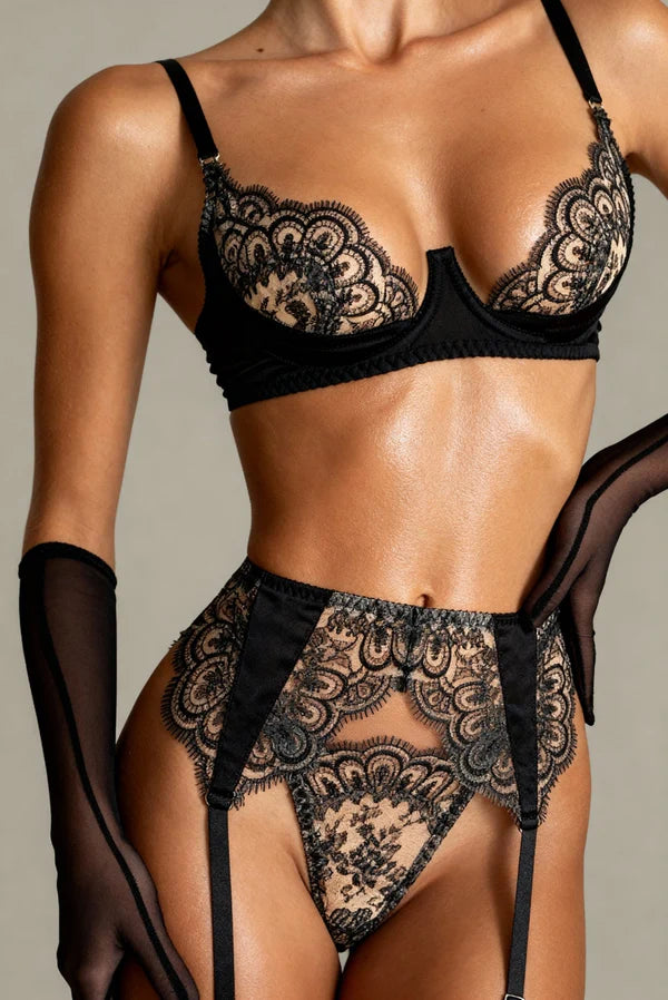Elle Lace - Black Underwire Lace Garter Set