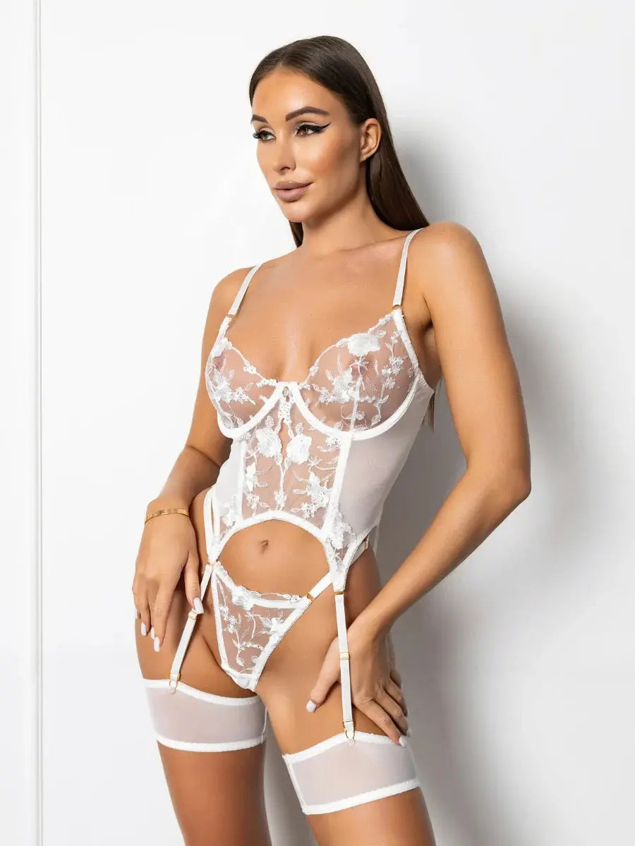 Palmer beyaz dantelli gelin bustiyer jartiyer takımı detaylı görünüm